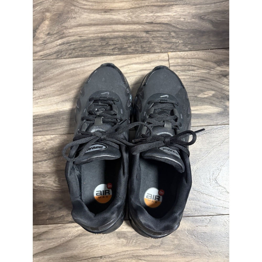 Nike Air Max DN8 Womens Size 8.5 Black Metallic Dark Grey Shoes HF5509-002 - Picture 6 of 8
